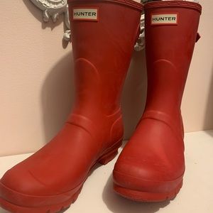 Hunter Red Matte Boots